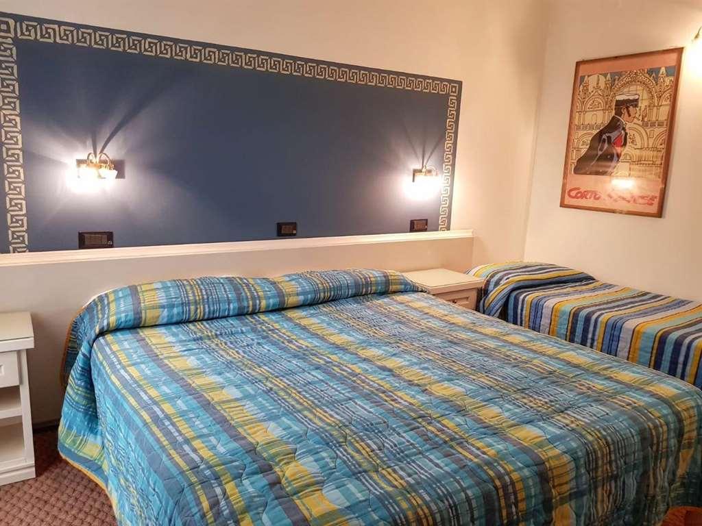 Il Grifo Hotel E Bisteccheria Toscana Montepulciano Quarto foto
